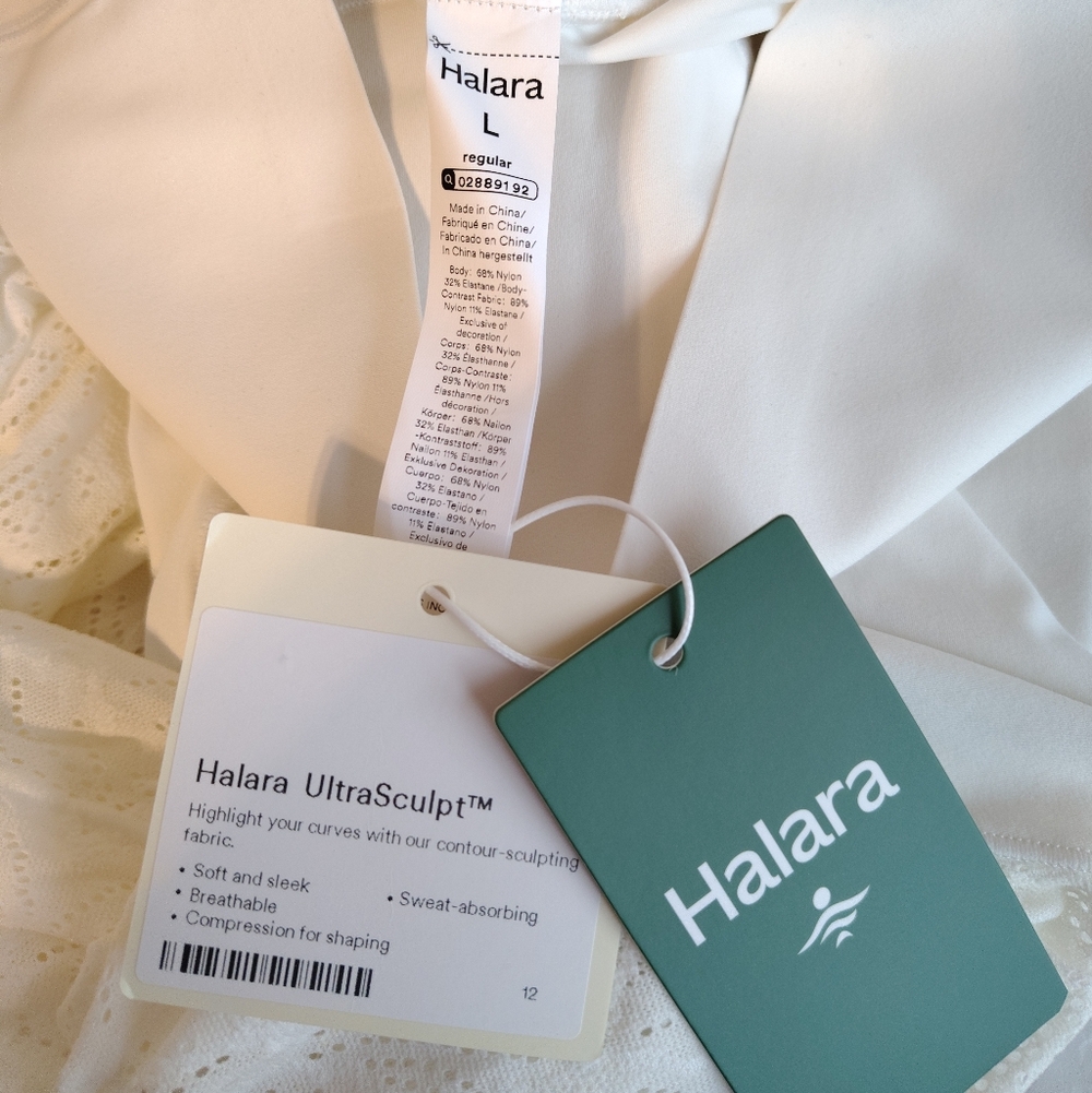 HALARA Ultrasculpt White Lace Flare leggings - Picture 9 of 10